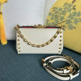 Picture of Valentino Handbags _SKUfw179129955fw